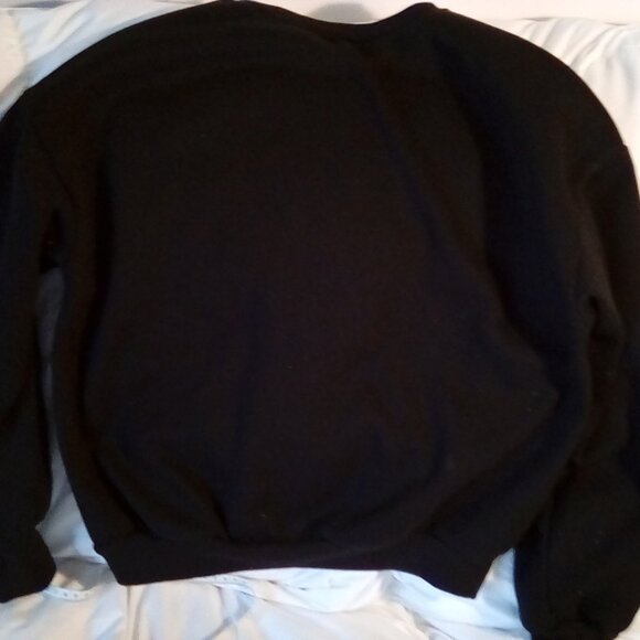 Sweater size large - Picture 5 of 5